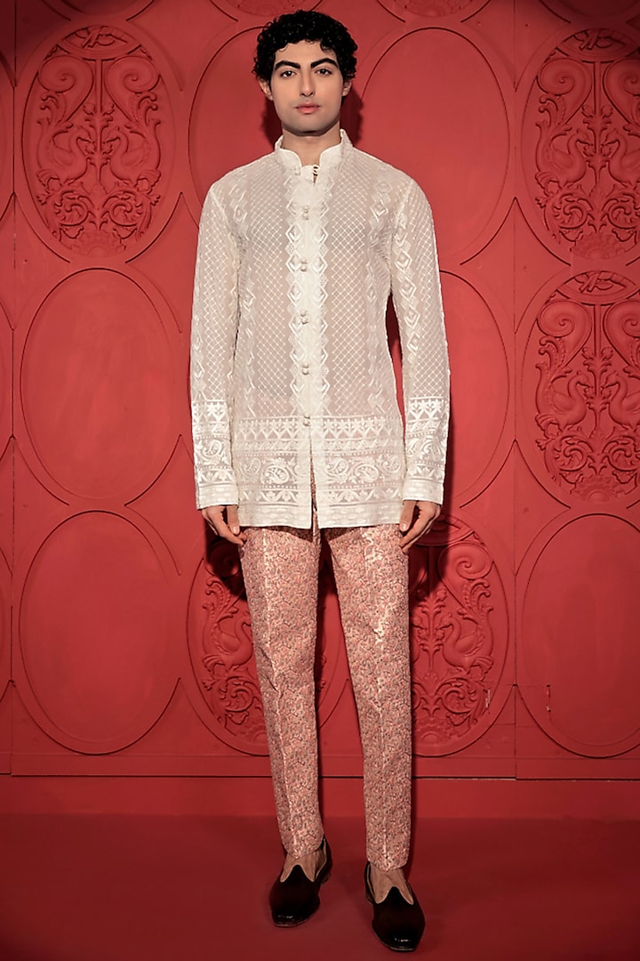 White Georgette Chikankari Short Kurta by Jubinav Chadha Men at Pernia's Pop Up Shop