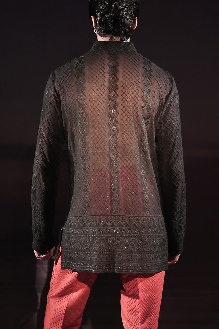 Black Georgette Chikankari Embroidered Short Kurta by Jubinav Chadha Men at Pernia's Pop Up Shop