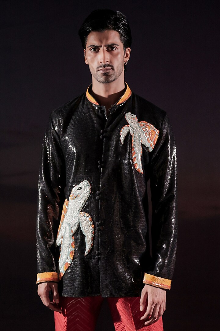 Black Georgette Hand Embroidered Short Kurta by Jubinav Chadha Men at Pernia's Pop Up Shop