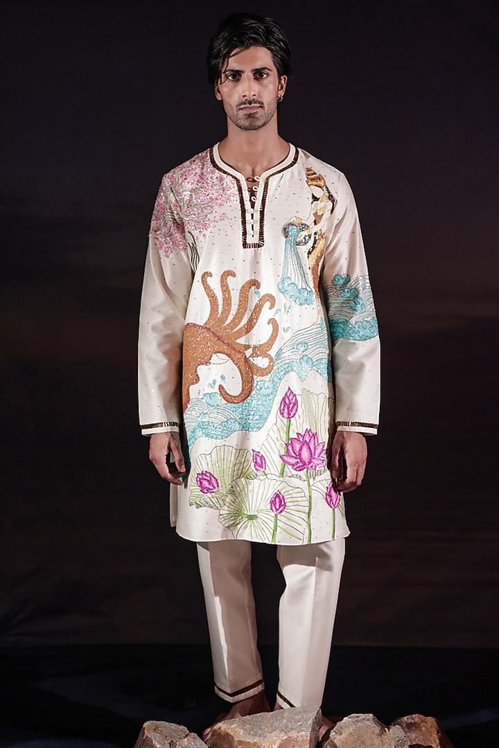 Ivory Silk Chanderi Hand Embroidered Kurta Set by Jubinav Chadha Men at Pernia's Pop Up Shop