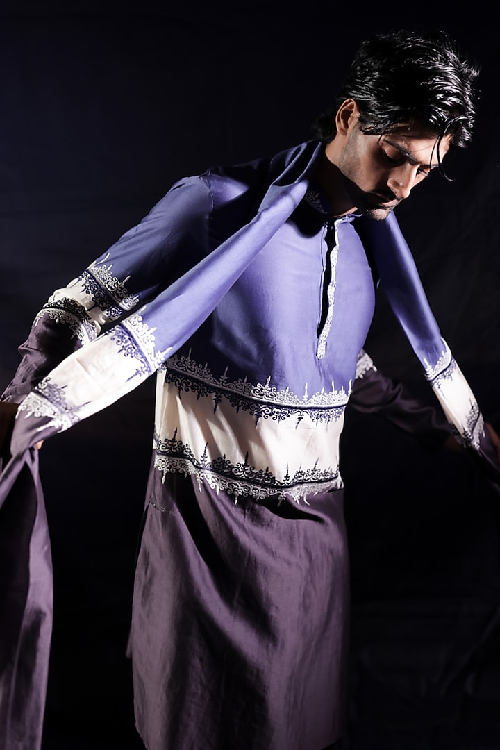 Blue Silk Chanderi Embroidered Color-Blocked Kurta Set by Jubinav Chadha Men at Pernia's Pop Up Shop