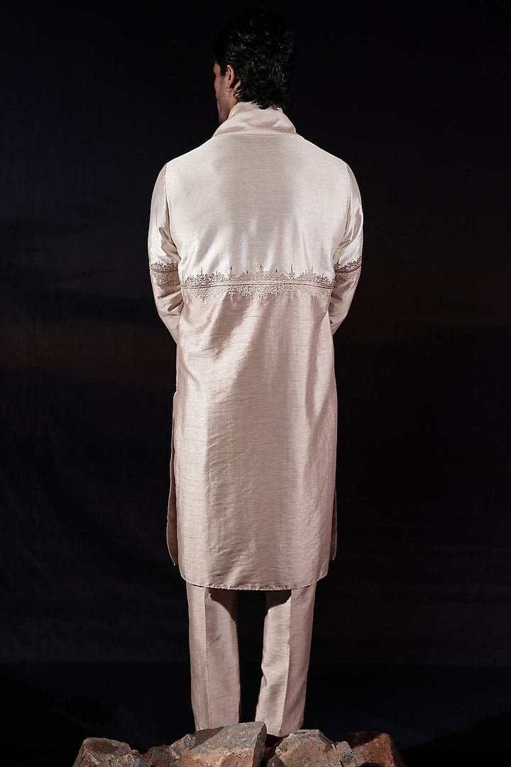 Beige & Ivory Dupion Resham Embroidered Color-Blocked Kurta Set by Jubinav Chadha Men at Pernia's Pop Up Shop