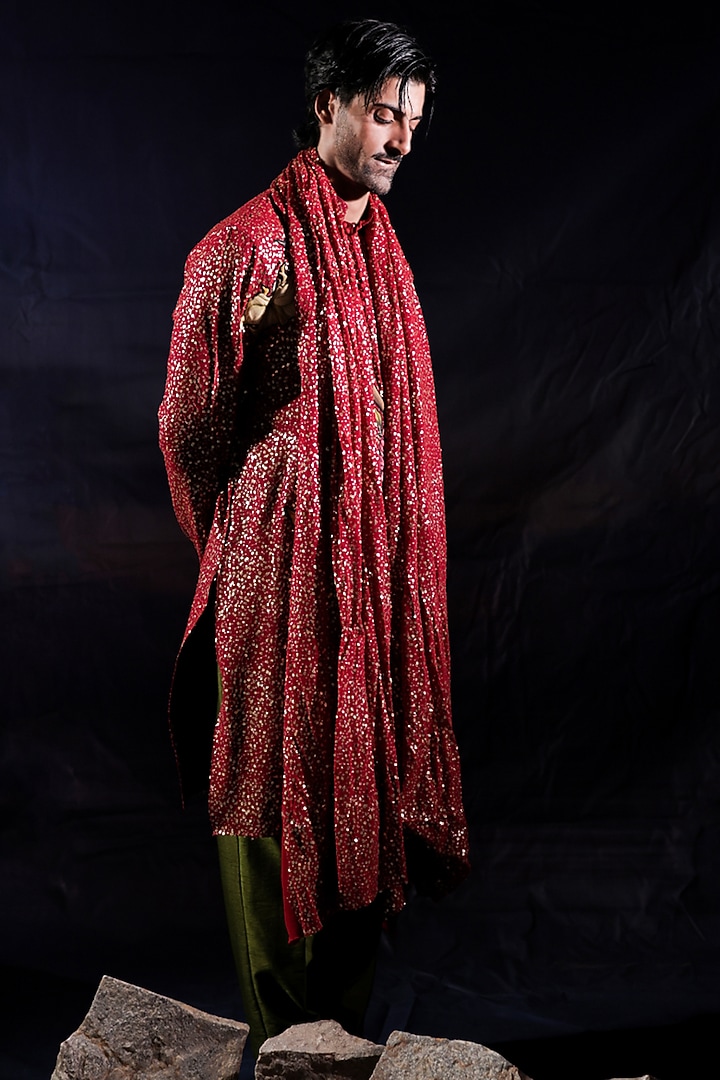 Red Sequin Georgette Floral Patchwork Kurta Set by Jubinav Chadha Men at Pernia's Pop Up Shop