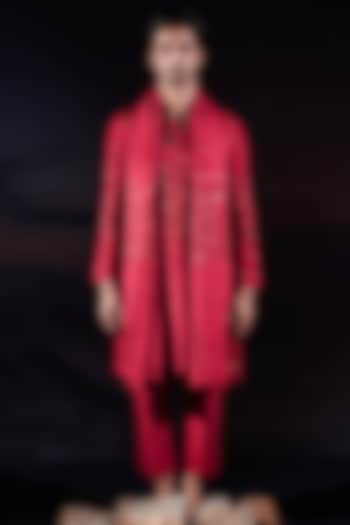 Red Silk Staple Sequins Hand Embroidered Kurta Set by Jubinav Chadha Men at Pernia's Pop Up Shop