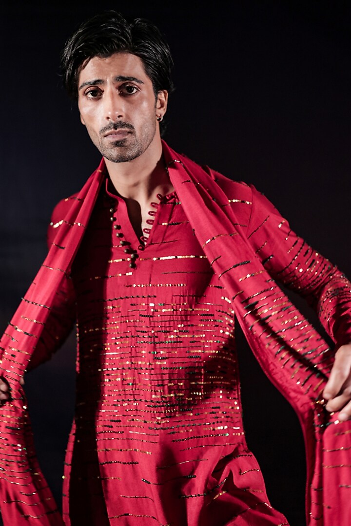 Red Silk Staple Sequins Hand Embroidered Kurta Set by Jubinav Chadha Men at Pernia's Pop Up Shop