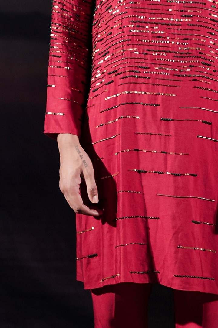 Red Silk Staple Sequins Hand Embroidered Kurta Set by Jubinav Chadha Men at Pernia's Pop Up Shop