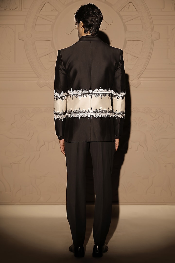 Black Chanderi Embroidered Blazer by Jubinav Chadha Men at Pernia's Pop Up Shop