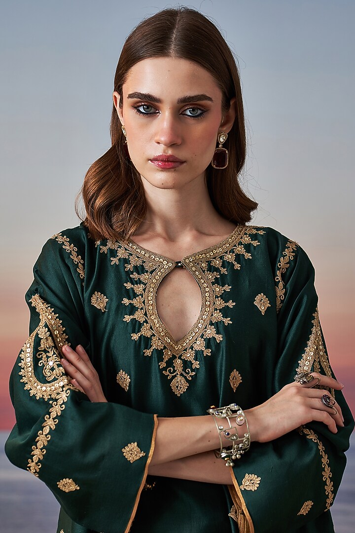 Green Chanderi Zardosi Embroidered Kurta Set by JUGGNI at Pernia's Pop Up Shop