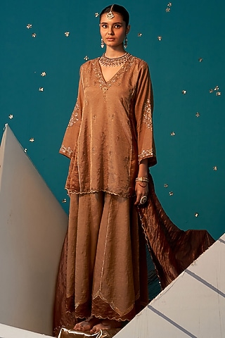 Antique Tissue Dabka Embroidered Choga Kurta Set by JUGGNI