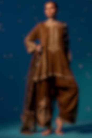 Brown Tissue Aari Embroidered Choga Kurta Set by JUGGNI at Pernia's Pop Up Shop