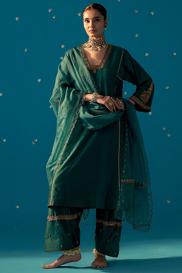 Rama Green Chanderi Zardosi Embroidered Choga Kurta Set by JUGGNI at Pernia's Pop Up Shop