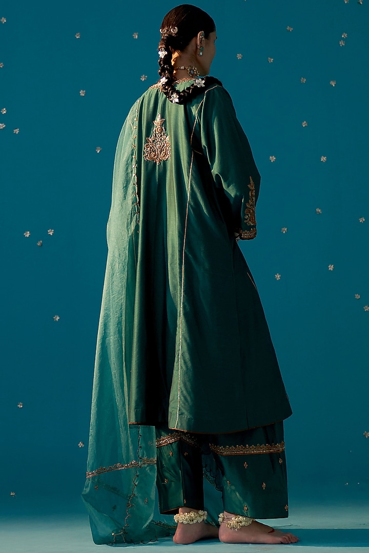 Rama Green Chanderi Zardosi Embroidered Choga Kurta Set by JUGGNI at Pernia's Pop Up Shop