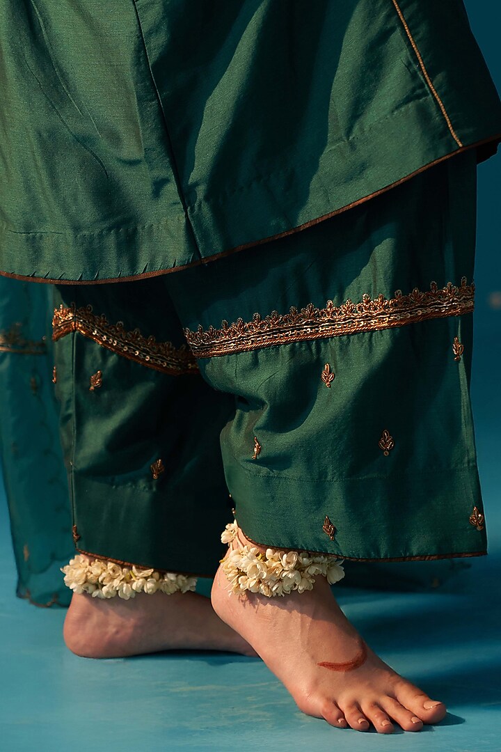 Rama Green Chanderi Zardosi Embroidered Choga Kurta Set by JUGGNI at Pernia's Pop Up Shop