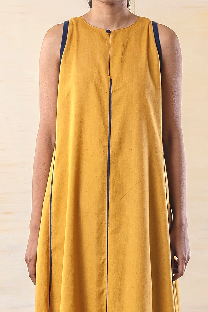 Mustard Cotton Kurta Set by June 20 at Pernia's Pop Up Shop