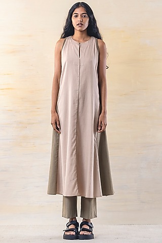 Birch & Olive Cotton Kurta Set by June 20