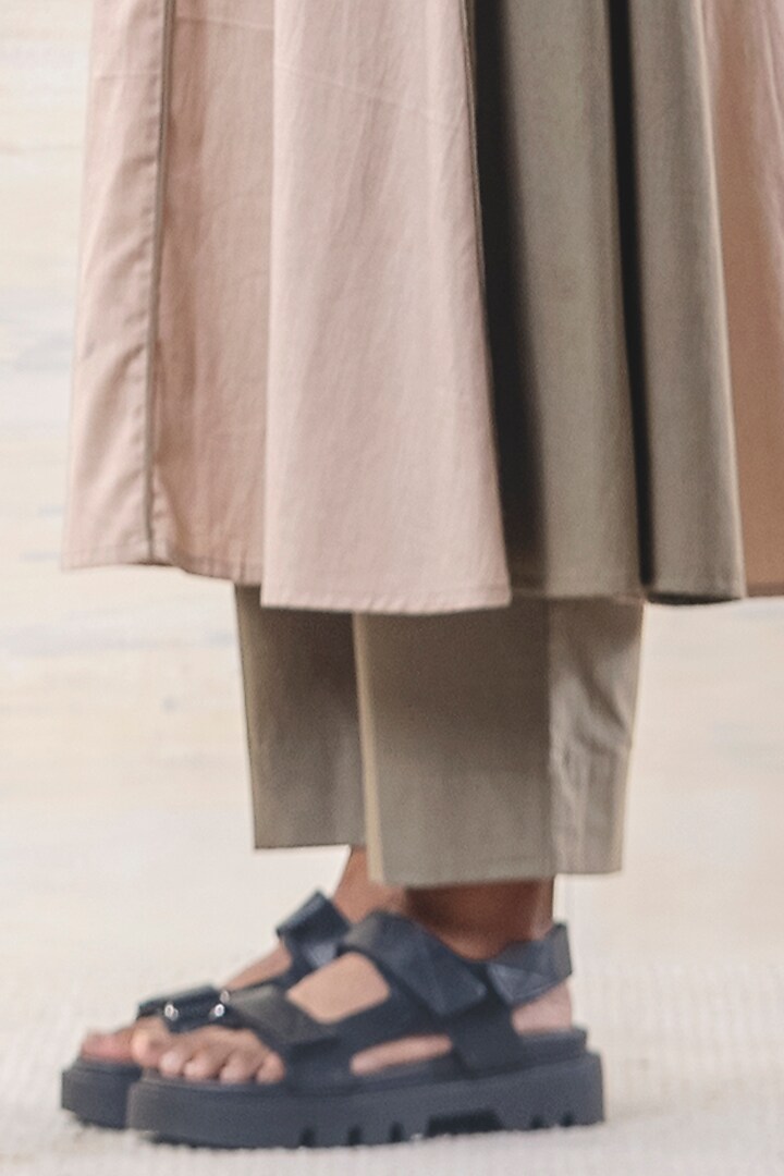 Birch & Olive Cotton Kurta Set by June 20 at Pernia's Pop Up Shop