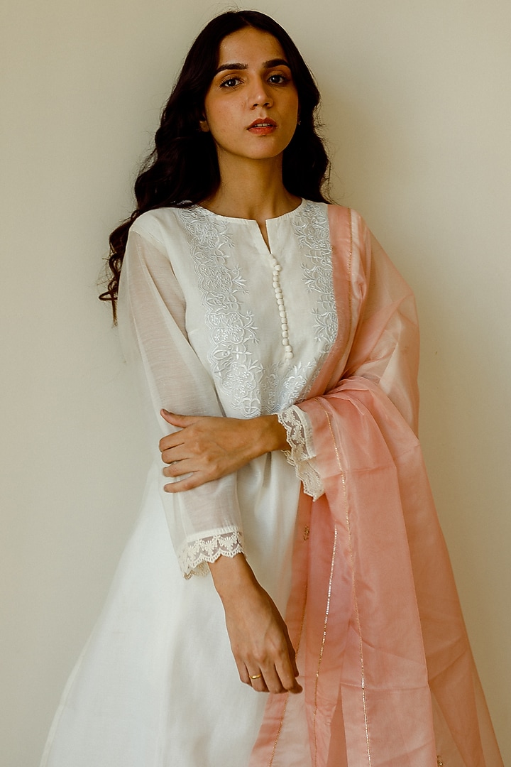 Ivory Embroidered Anarkali Set by Juanita by Shubhda at Pernia's Pop Up Shop