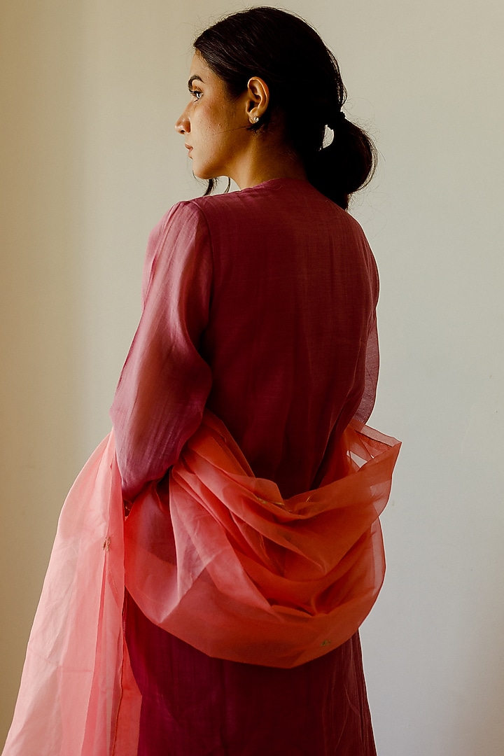 Lilac Embroidered Kurta Set by Juanita by Shubhda at Pernia's Pop Up Shop