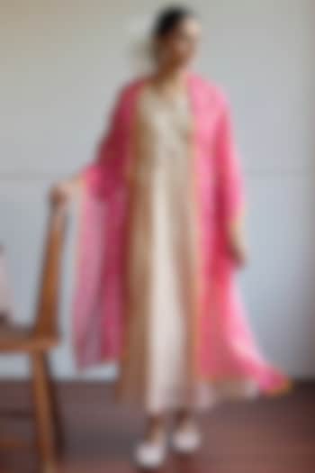 Taupe Handwoven Chanderi Pintuck Kurta Set by Juanita by Shubhda at Pernia's Pop Up Shop
