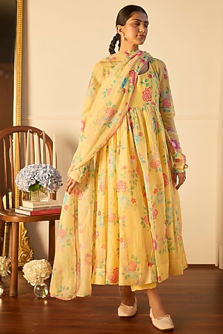 Lemon Yellow Handwoven Chanderi Floral Printed Anarkali Set by Juanita by Shubhda
