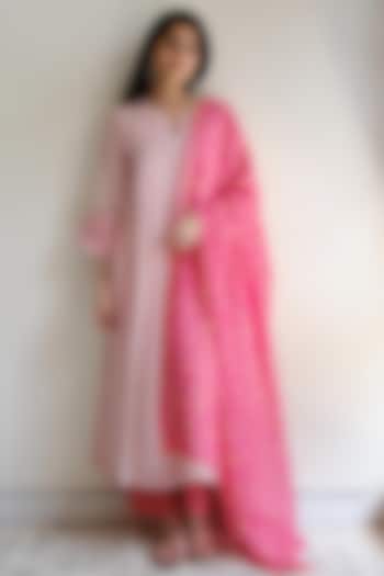 Blush Pink Handwoven Chanderi Pintuck Kurta Set by Juanita by Shubhda at Pernia's Pop Up Shop
