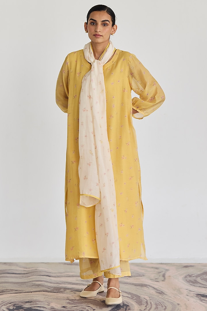 Lemon Yellow Handwoven Chanderi Floral Digital Printed Kurta Set by Juanita by Shubhda at Pernia's Pop Up Shop