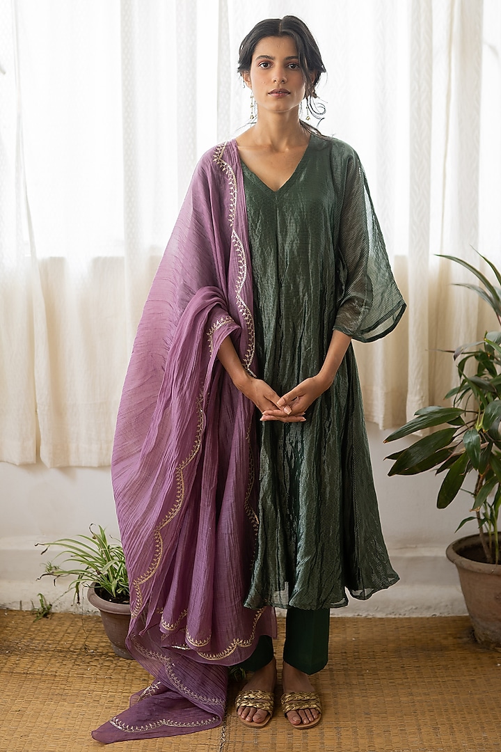 Green Embroidered Kurta Set by Juanita by Shubhda at Pernia's Pop Up Shop