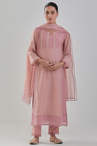 Old Rose Handwoven Chanderi Kurta Set by Juanita by Shubhda
