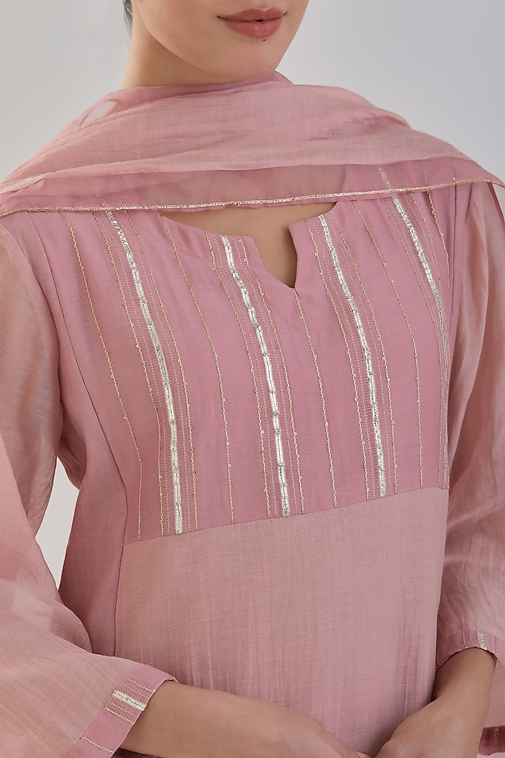 Old Rose Handwoven Chanderi Kurta Set by Juanita by Shubhda at Pernia's Pop Up Shop