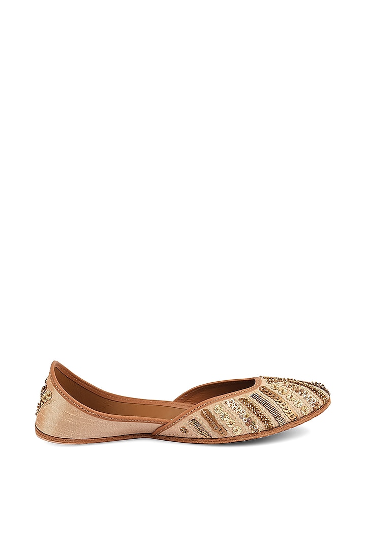 Gold Embroidered Juttis by Jutti Express at Pernia's Pop Up Shop