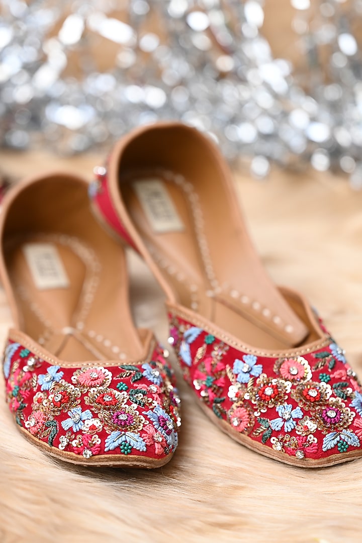 Maroon Velvet Embroidered Juttis by Jutti Express at Pernia's Pop Up Shop