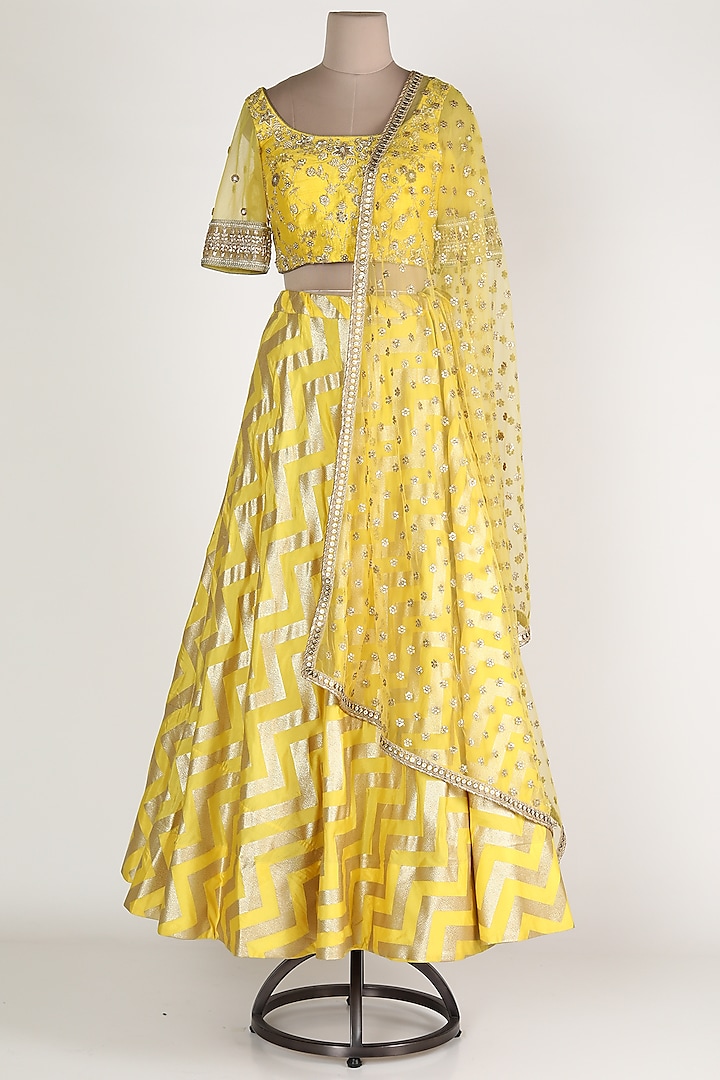 Yellow Embroidered Banarasi Lehenga Set by Jesal Vora