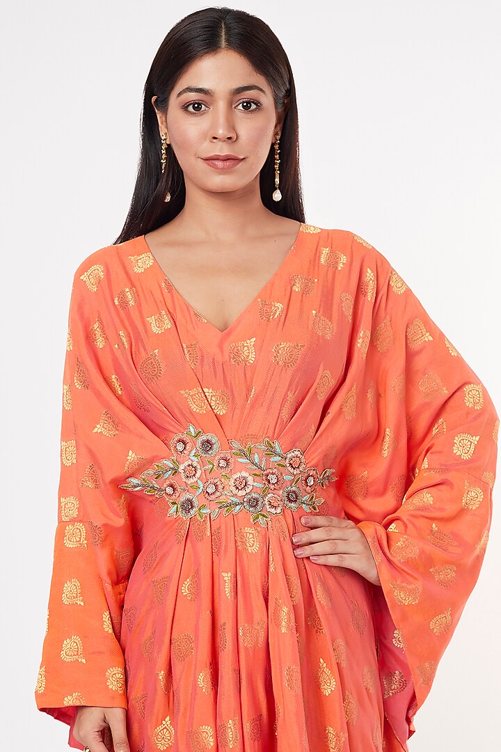 Peach Embroidered Kaftan by Jesal Vora at Pernia's Pop Up Shop