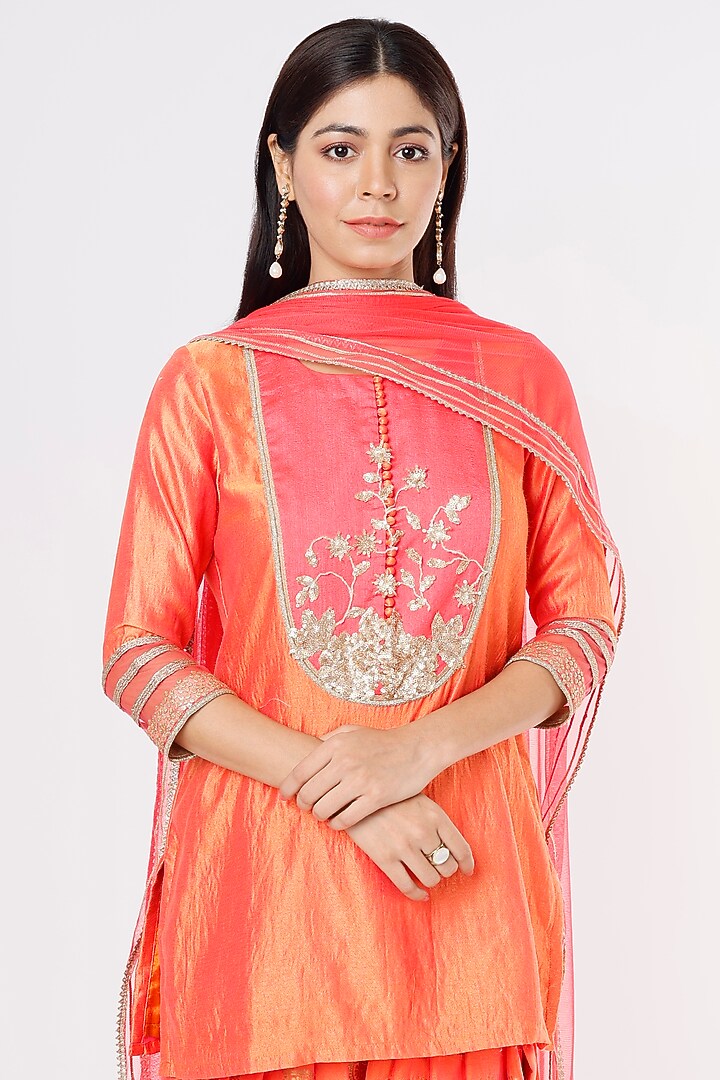 Orange Blended Kurta Set by Jesal Vora at Pernia's Pop Up Shop