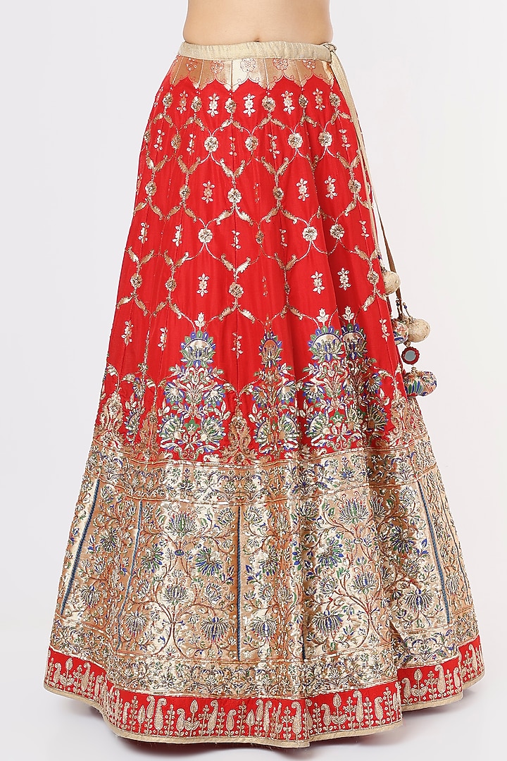 Red Banarasi Weaved Bridal Lehenga Set by Jesal Vora at Pernia's Pop Up Shop
