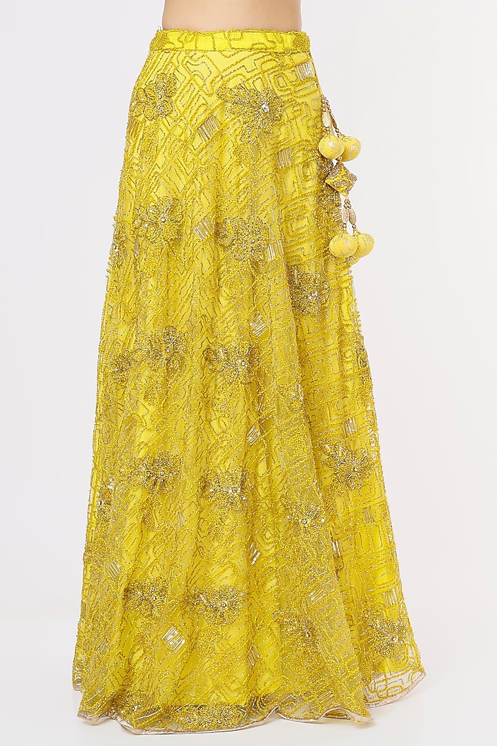Yellow Net Embroidered Wedding Lehenga Set by Jesal Vora at Pernia's Pop Up Shop