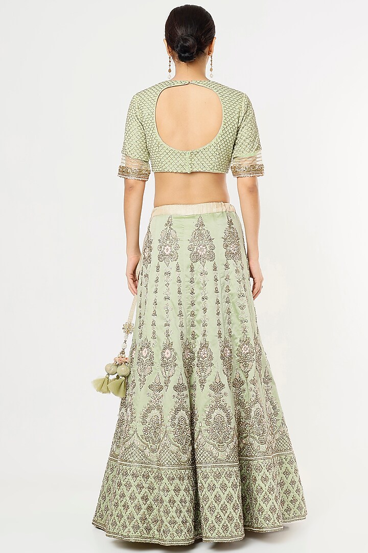 Pista Silk Wedding Lehenga Set by Jesal Vora at Pernia's Pop Up Shop