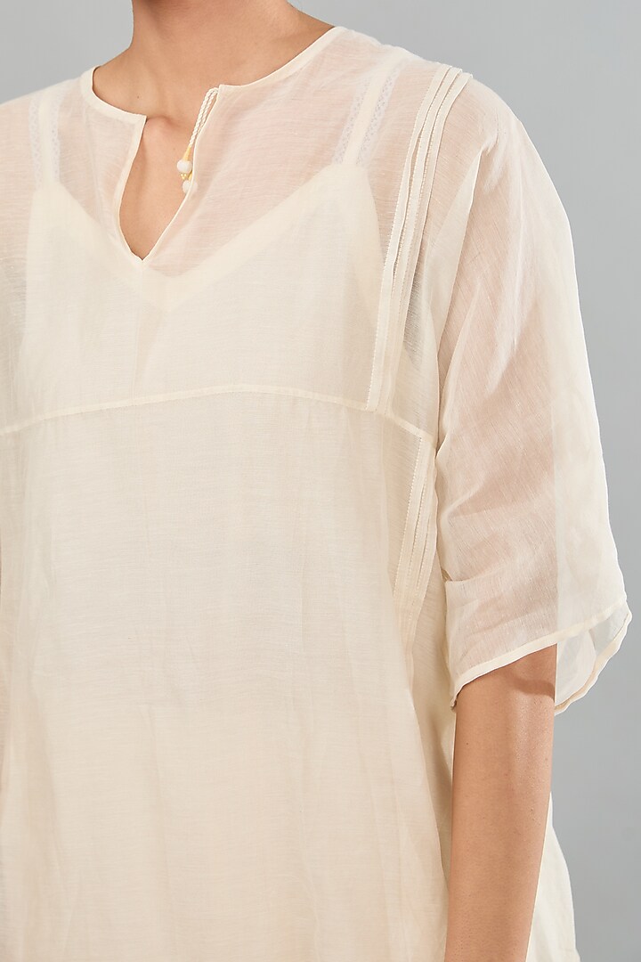 Off-White Chanderi Cotton Silk Tunic by Jyoti Bansal at Pernia's Pop Up Shop