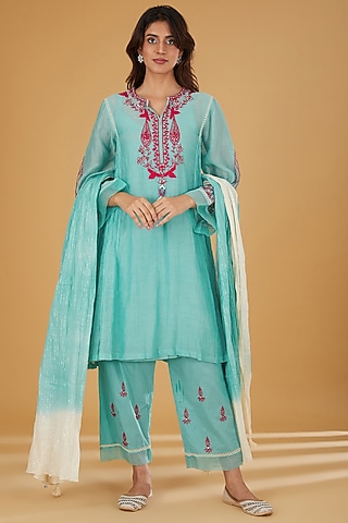 Firoza Mul Chanderi Pleated Kurta Set by Jyoti Bansal