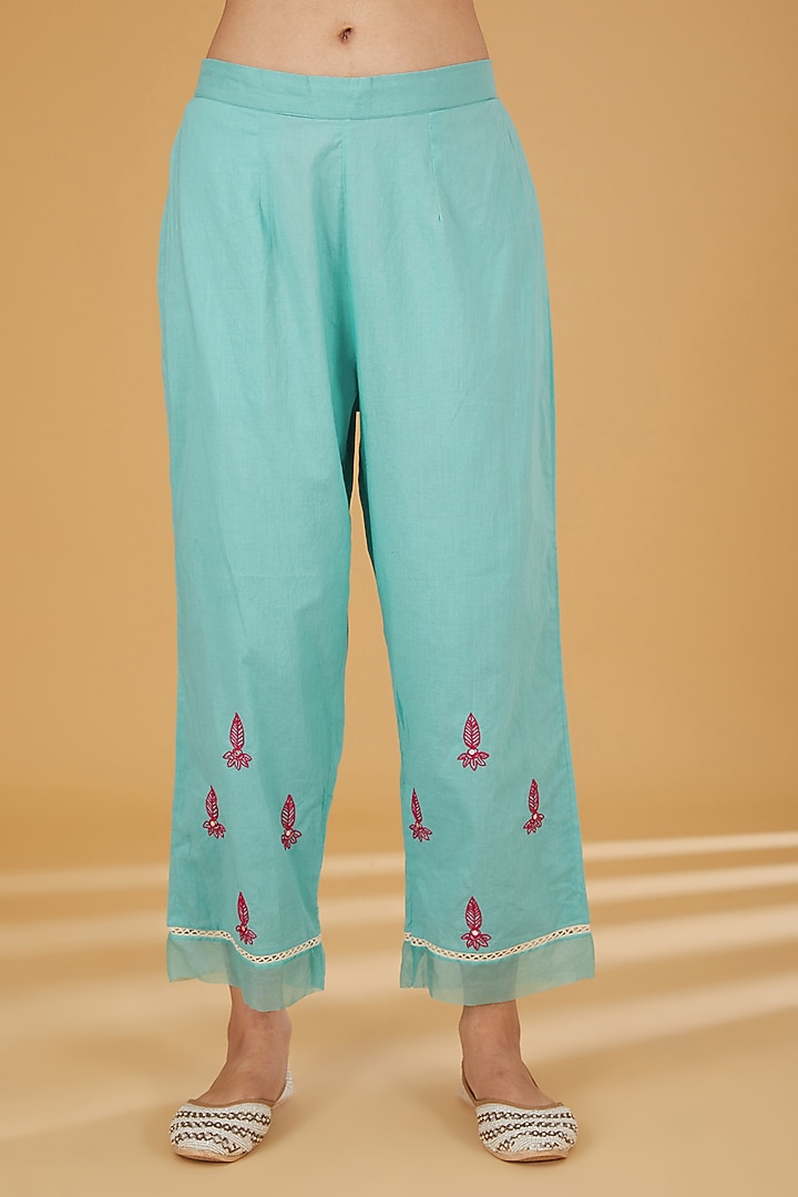 Firoza Mul Chanderi Pleated Kurta Set by Jyoti Bansal at Pernia's Pop Up Shop