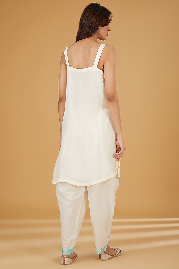 White Cotton Embroidered Dhoti Set by Jyoti Bansal at Pernia's Pop Up Shop
