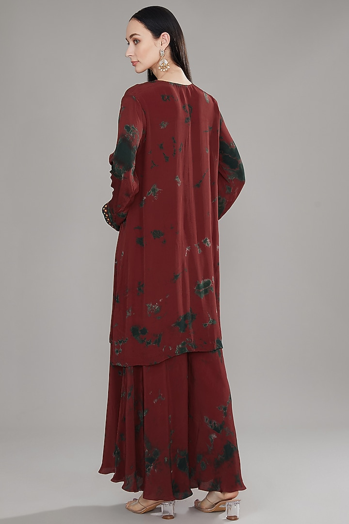 Rust Natural Crepe MIrror Embroidered Kurta Set by Jyoti Bansal at Pernia's Pop Up Shop
