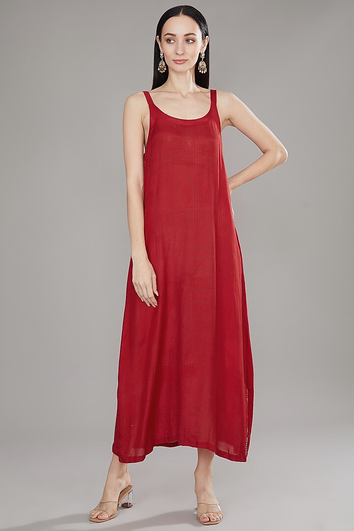 Pink & Red Natural Crepe Mirror Embroidered Kaftan by Jyoti Bansal at Pernia's Pop Up Shop