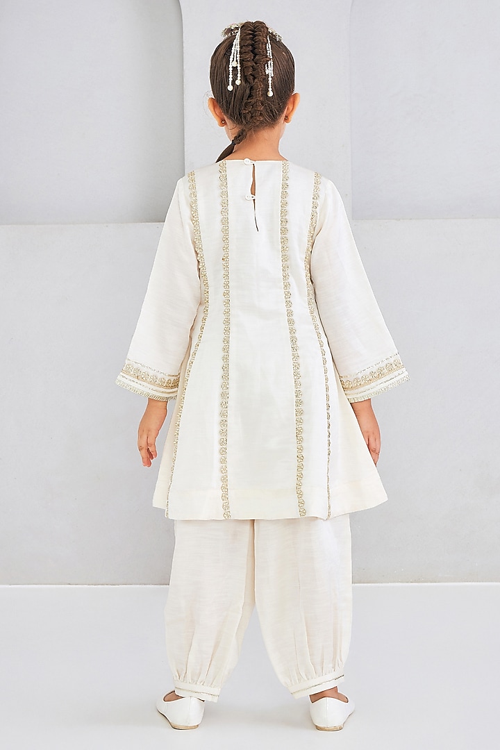 Off-White Bemberg Satin Embroidered Co-Ord Set For Girls by Joey and Pooh Kids at Pernia's Pop Up Shop