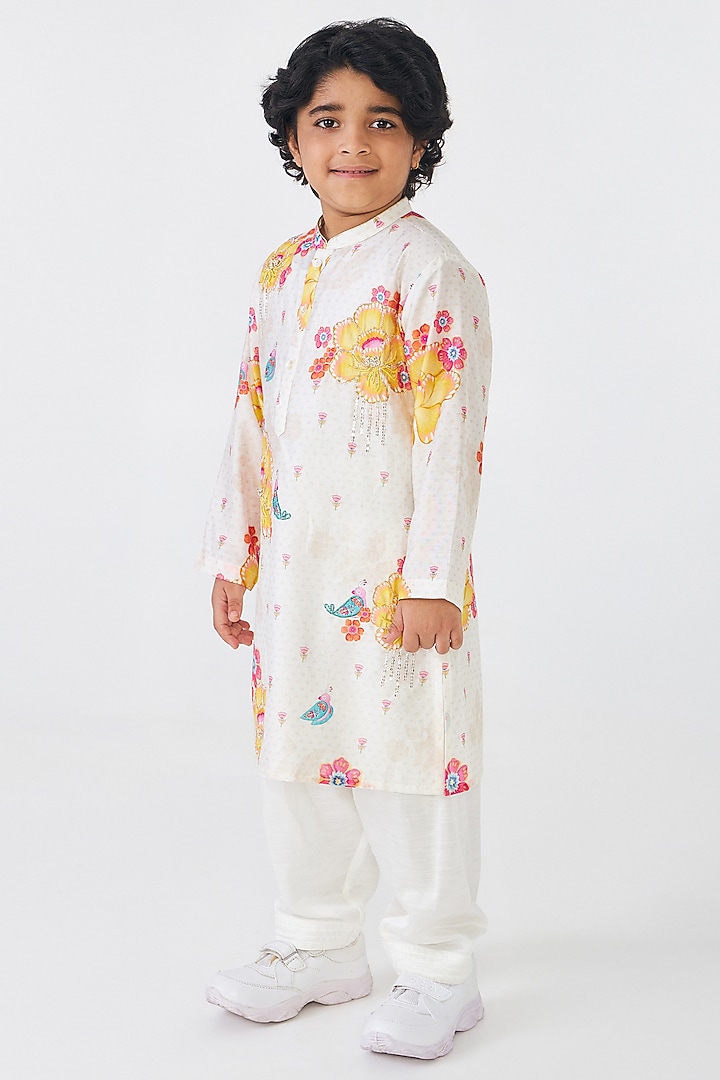 Off-White Cotton Chanderi Printed & Embellished Kurta Set For Boys by Joey and Pooh Kids at Pernia's Pop Up Shop
