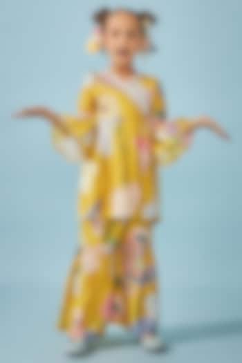 Yellow Cotton Chanderi Printed & Mirror Embroidered Co-Ord Set For Girls by Joey and Pooh Kids at Pernia's Pop Up Shop