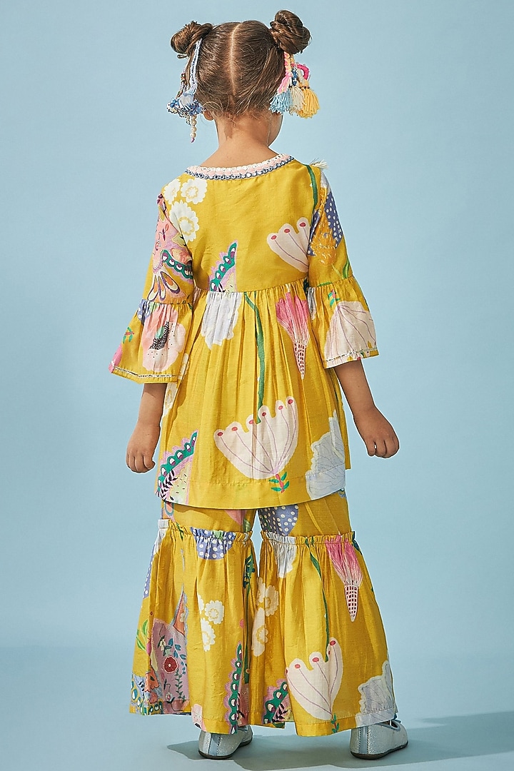 Yellow Cotton Chanderi Printed & Mirror Embroidered Co-Ord Set For Girls by Joey and Pooh Kids at Pernia's Pop Up Shop