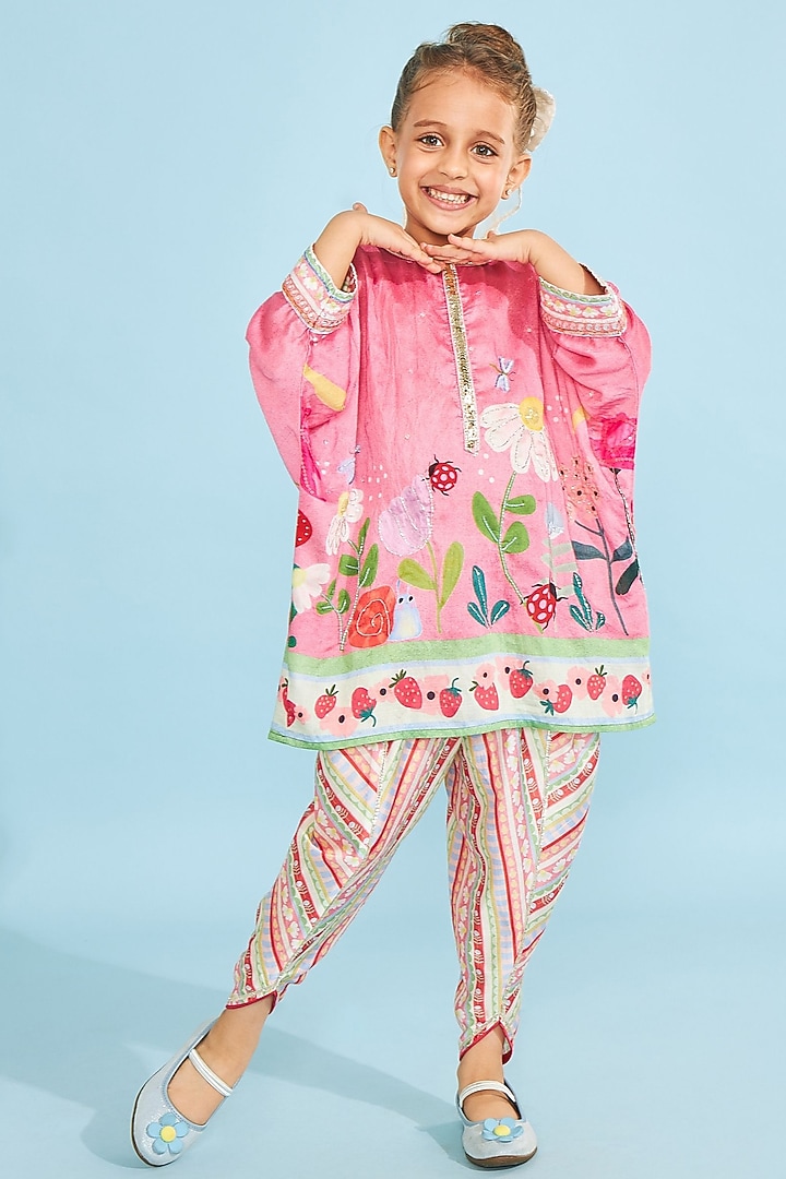 Pink Cotton Chanderi Embroidered Tunic Set For Girls by Joey and Pooh Kids at Pernia's Pop Up Shop