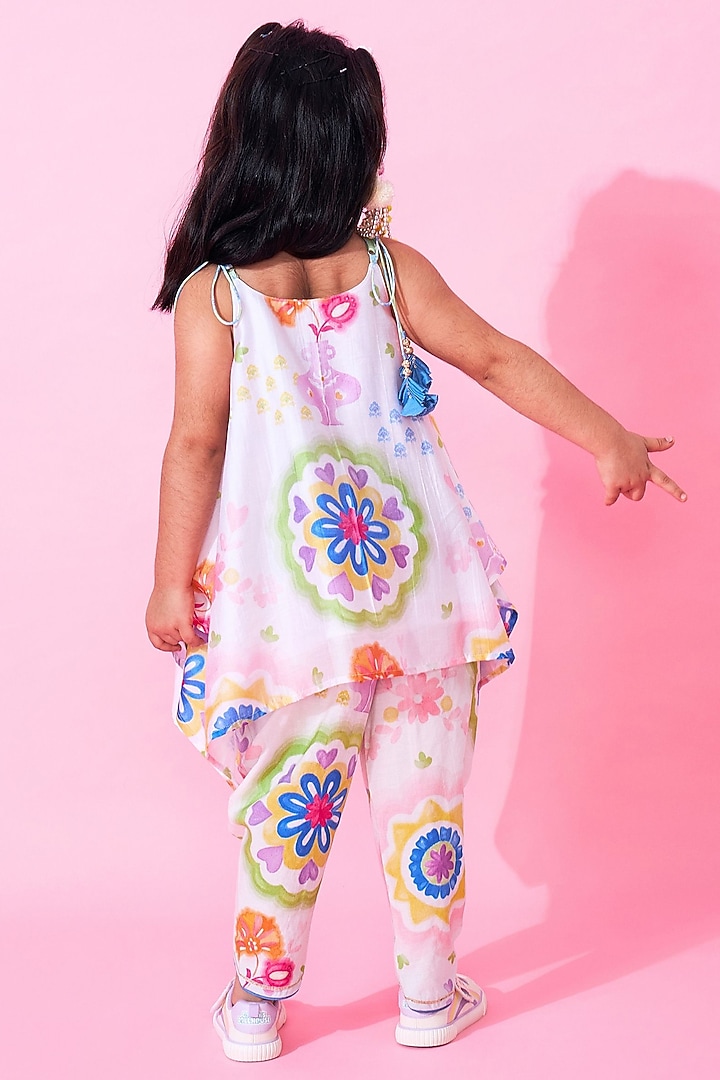 White Cotton Chanderi Printed & Hand Embroidered Kurta Set For Girls by Joey and Pooh Kids at Pernia's Pop Up Shop