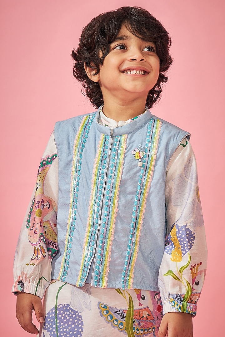 White Cotton Chanderi Printed & Embroidered Jacket Set For Boys by Joey and Pooh Kids at Pernia's Pop Up Shop